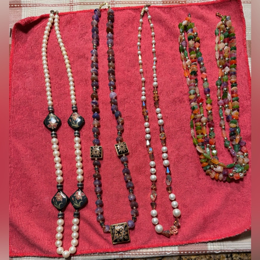 Vintage jewelery
